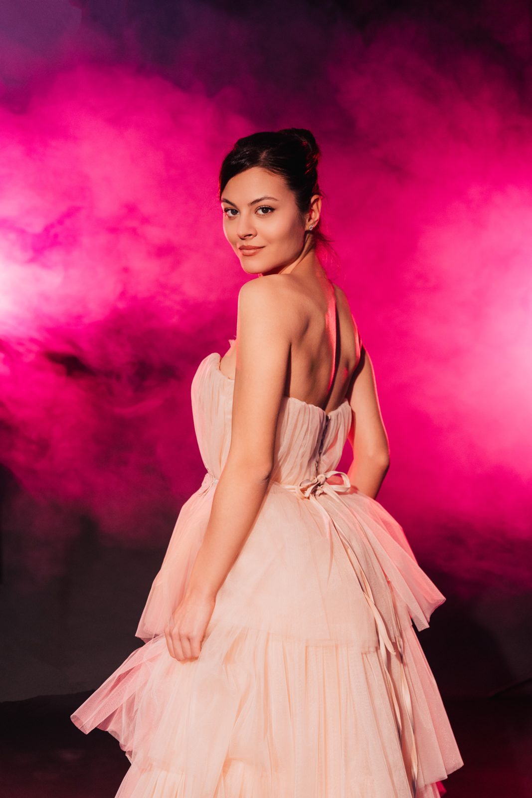 Studio Foto — rochie roz cu fum
