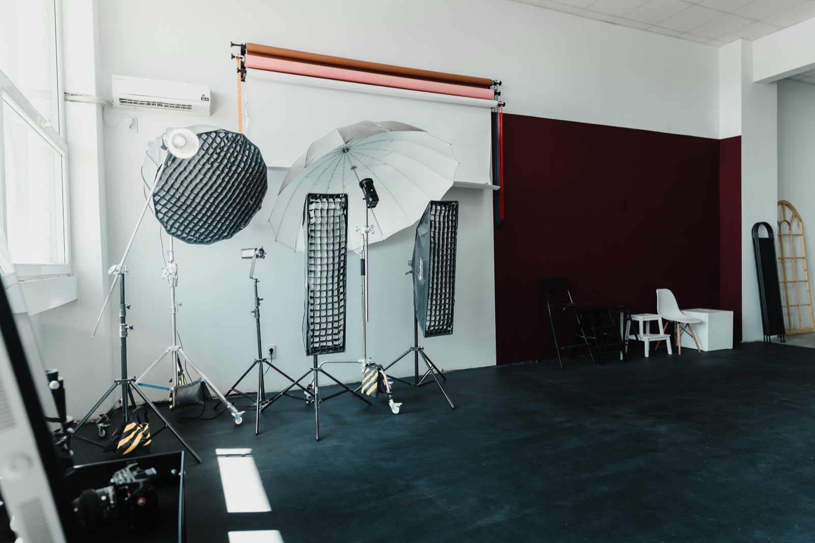 Softbox-uri cu grid, umbrele și modificatoare de lumină